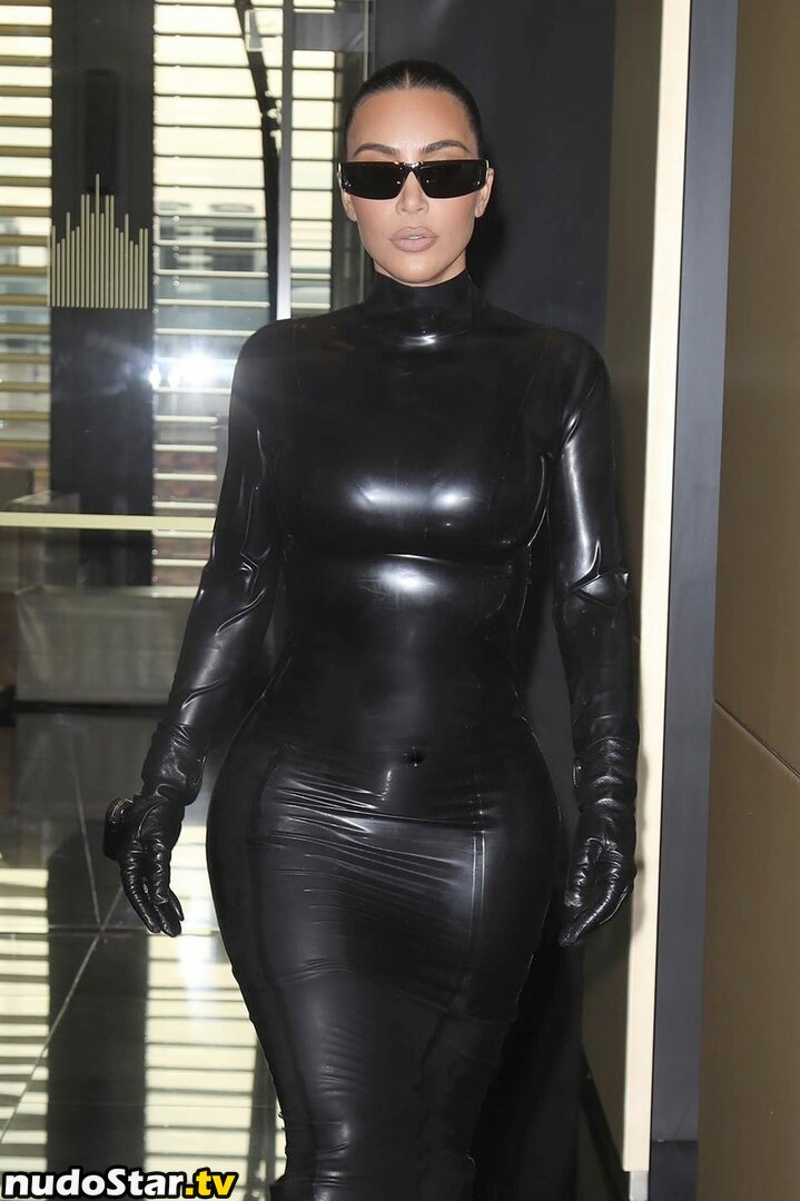 Kim Kardashian / KimKardashian / kimkadarshian Nude OnlyFans Leaked Photo #1088