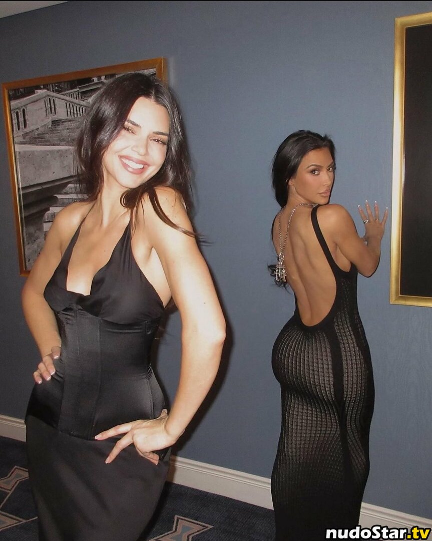 Kim Kardashian / KimKardashian / kimkadarshian Nude OnlyFans Leaked Photo #1117