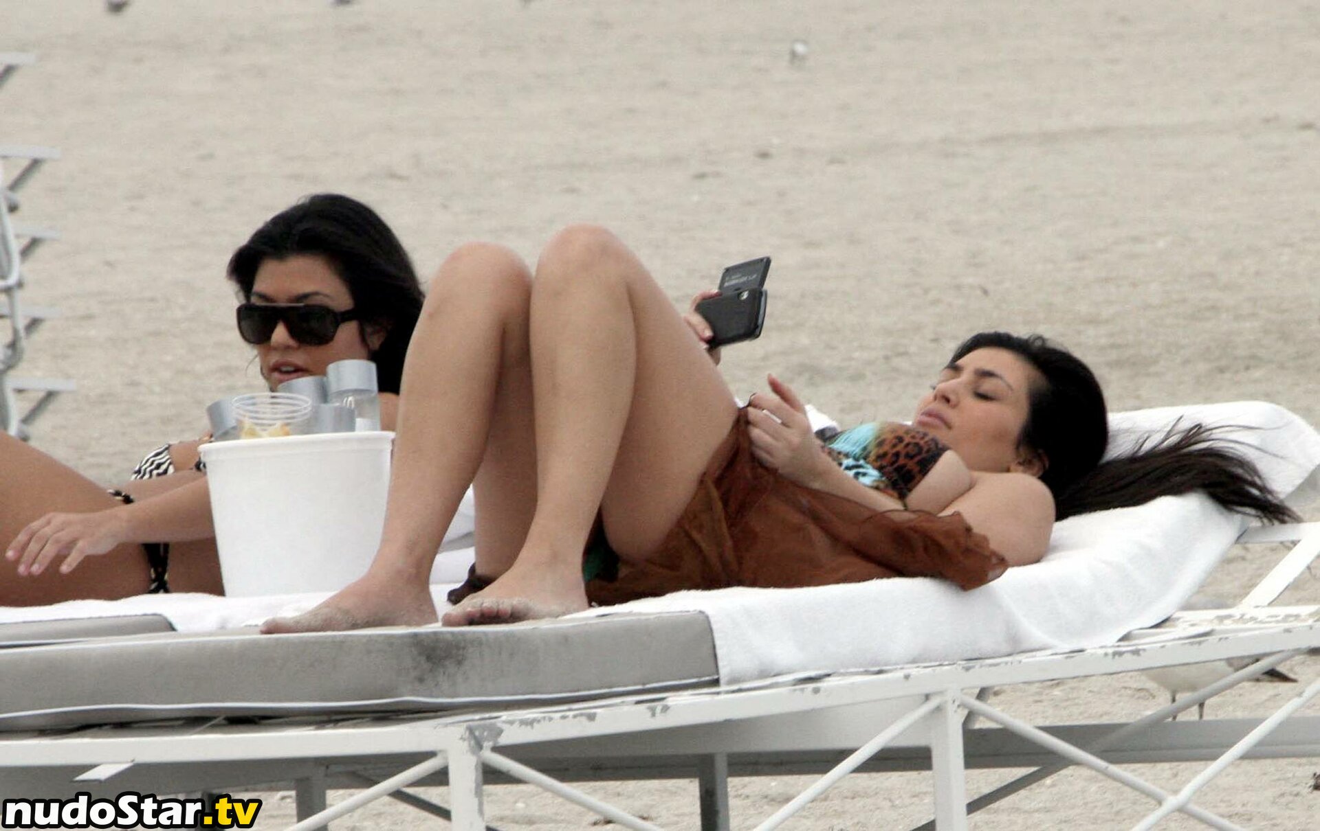 Kim Kardashian / KimKardashian / kimkadarshian Nude OnlyFans Leaked Photo #1157