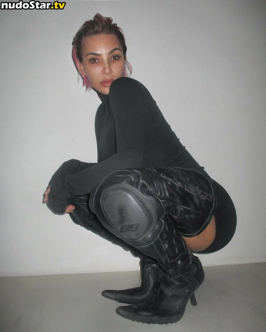 Kim Kardashian / KimKardashian / kimkadarshian Nude OnlyFans Leaked Photo #1379