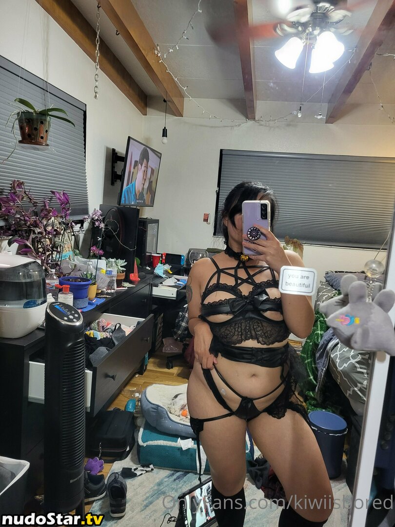 kiwiisbored / slashedbyice Nude OnlyFans Leaked Photo #4