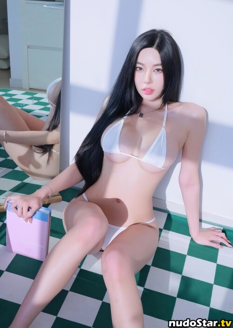 Korean Gravures / jisamss / takaidesuoficial Nude OnlyFans Leaked Photo #35