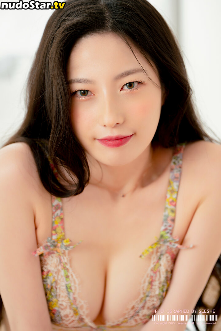 Korean Gravures / jisamss / takaidesuoficial Nude OnlyFans Leaked Photo #1245