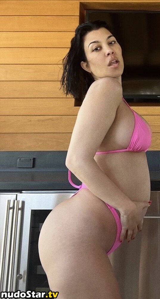 Kourtney Kardashian / kourtneykardash Nude OnlyFans Leaked Photo #7