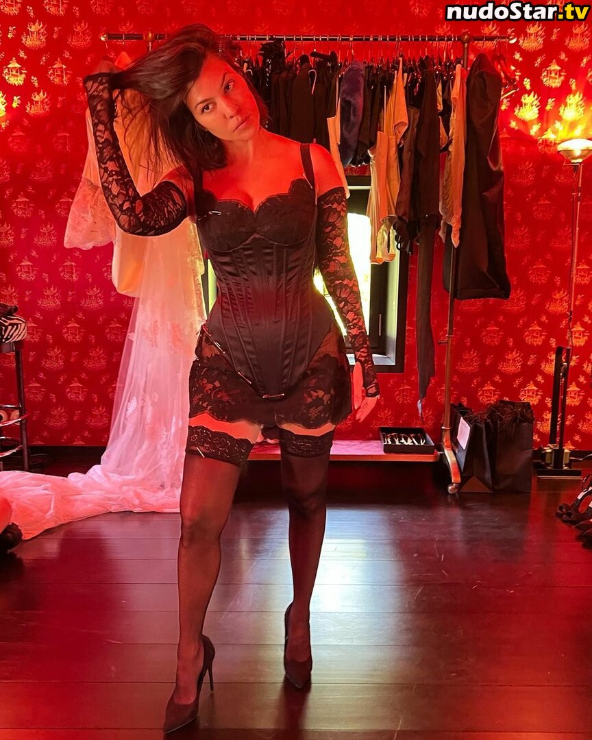 Kourtney Kardashian / kourtneykardash Nude OnlyFans Leaked Photo #44