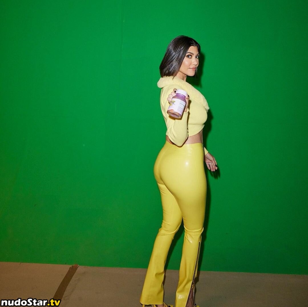 Kourtney Kardashian / kourtneykardash Nude OnlyFans Leaked Photo #49