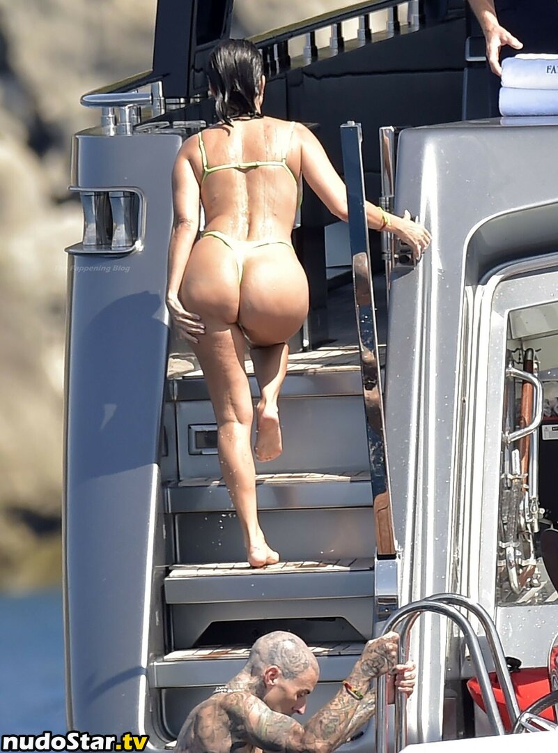 Kourtney Kardashian / kourtneykardash Nude OnlyFans Leaked Photo #178