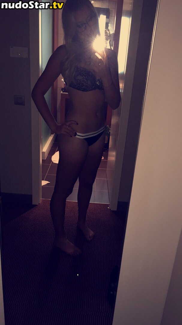Kristina Mladenovic / kristinamladenovic93 Nude OnlyFans Leaked Photo #10