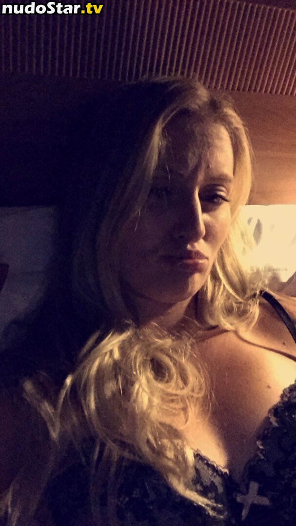 Kristina Mladenovic / kristinamladenovic93 Nude OnlyFans Leaked Photo #15