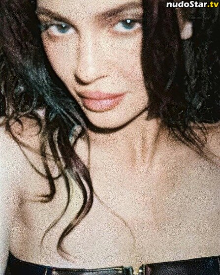 Kylie Jenner / kyliejenner / kyliejenner.2 Nude OnlyFans Leaked Photo #478