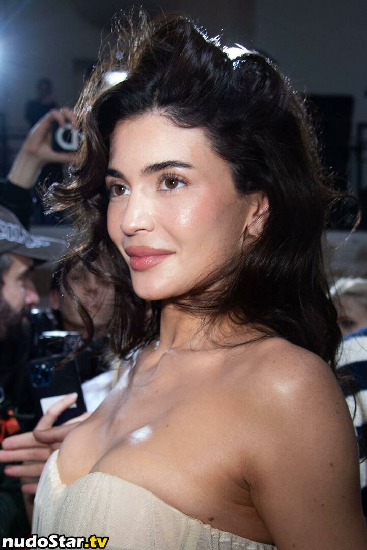 Kylie Jenner / kyliejenner / kyliejenner.2 Nude OnlyFans Leaked Photo #994