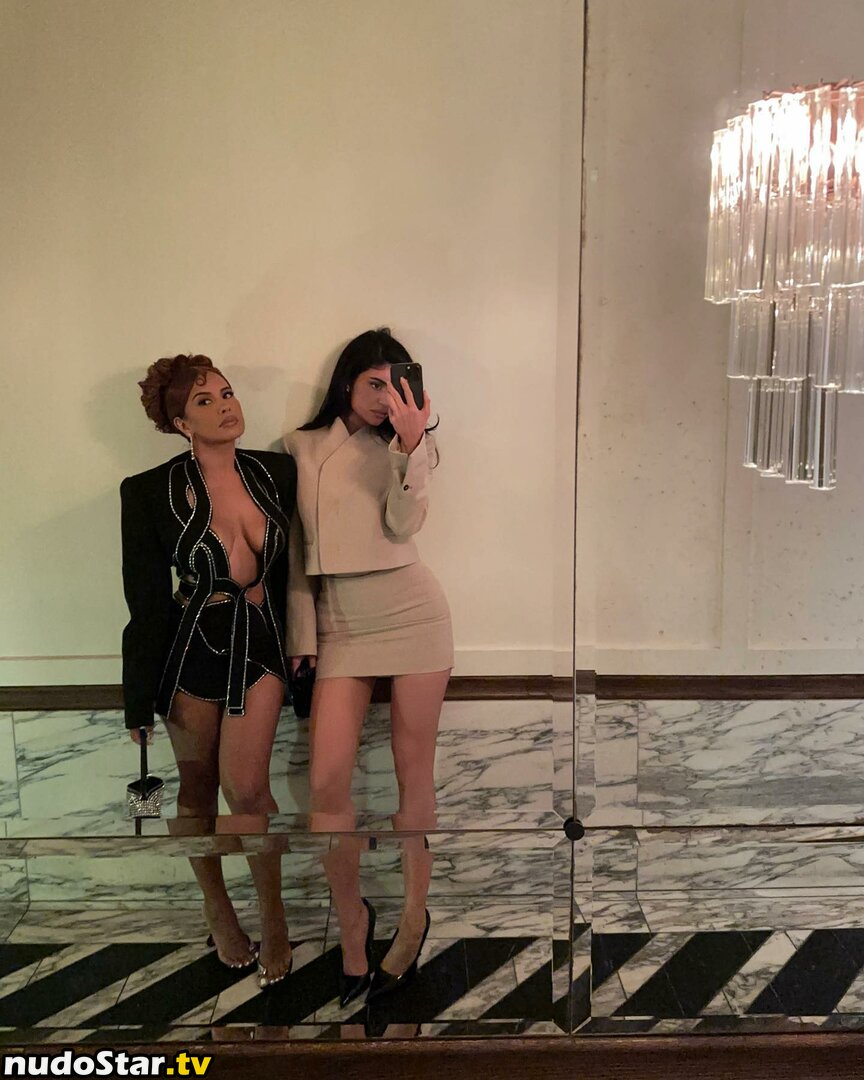 Kylie Jenner / kyliejenner / kyliejenner.2 Nude OnlyFans Leaked Photo #1037