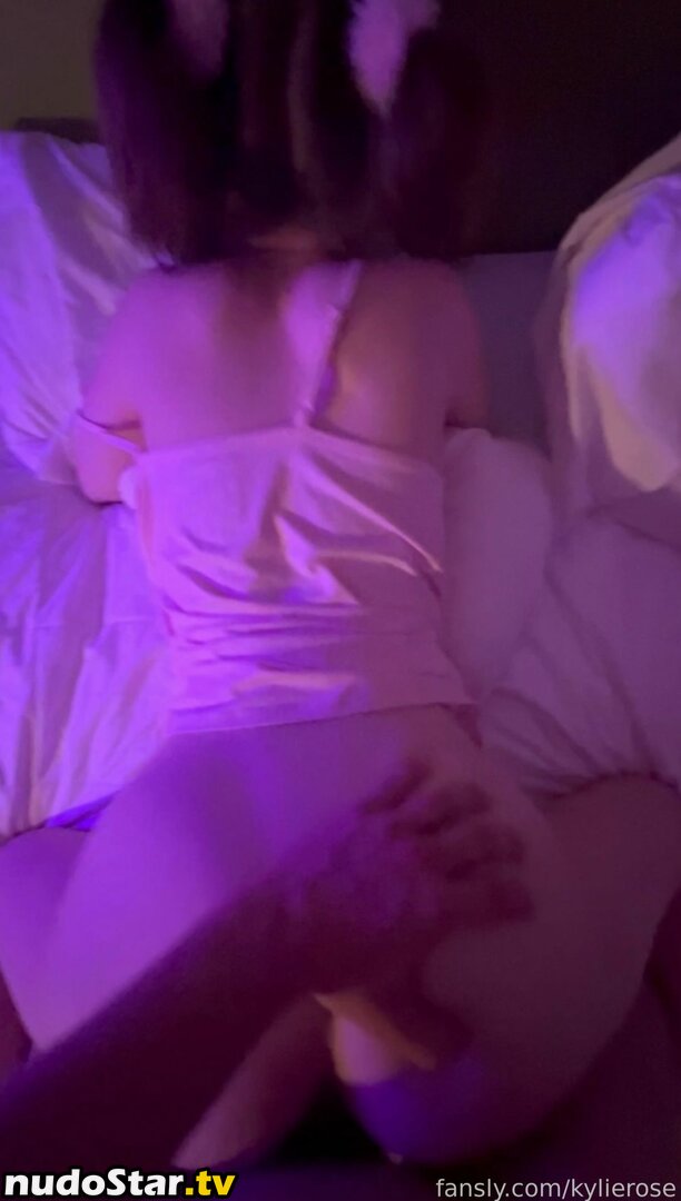 Kylierose / atkylierose Nude OnlyFans Leaked Photo #4
