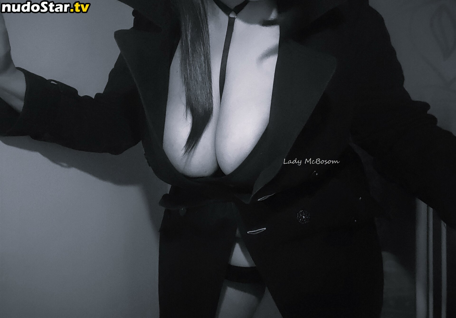 Lady McBosom / LadyMcBosom / catherinemcbroom Nude OnlyFans Leaked Photo #24