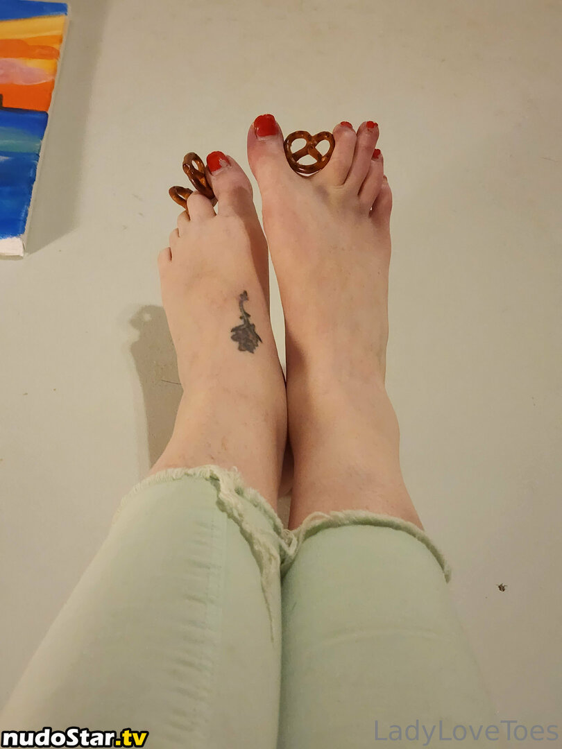 ladylovetoes / ladytoess Nude OnlyFans Leaked Photo #30