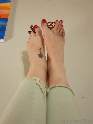 ladylovetoes