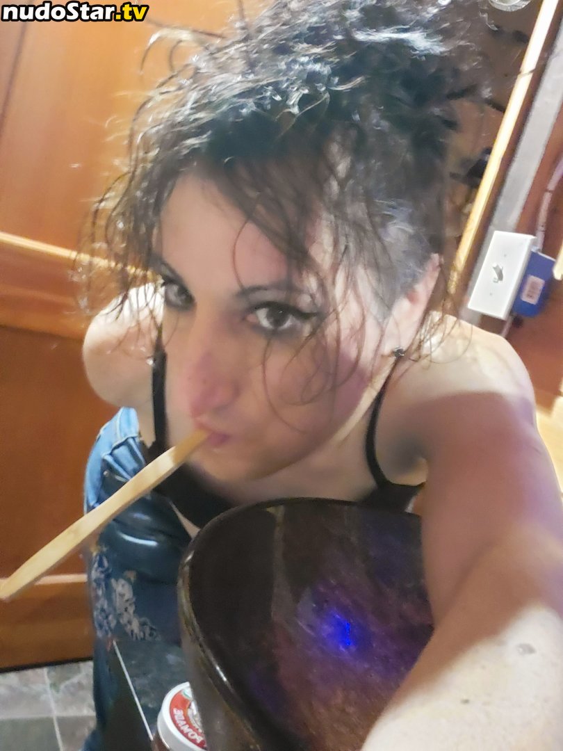 ladymoonbeam / ladymoonbeamband Nude OnlyFans Leaked Photo #20