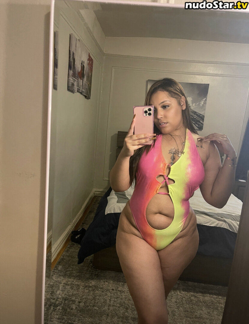 lamourx3 / latinthickk Nude OnlyFans Leaked Photo #15