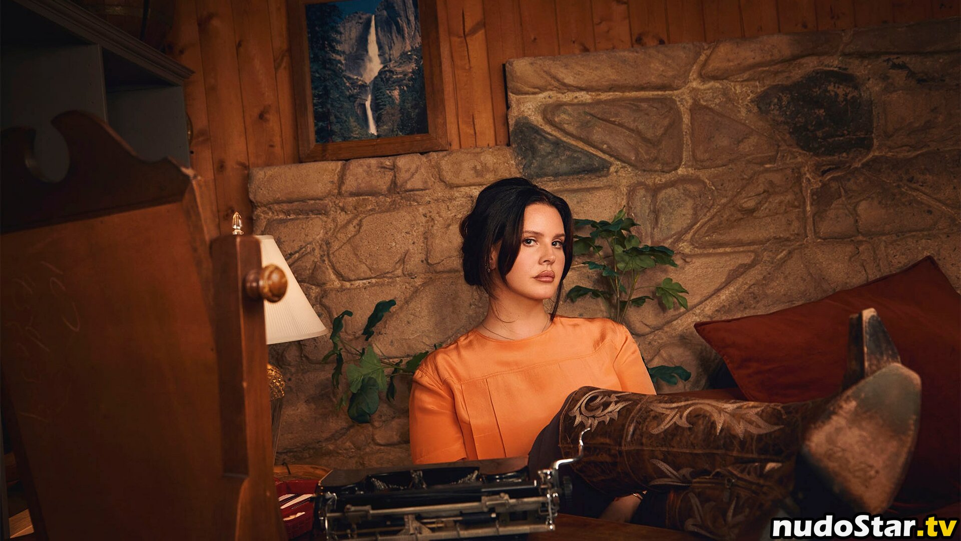 Lana Del Rey / lanadelreypictures / lanaraybabyx Nude OnlyFans Leaked Photo #44