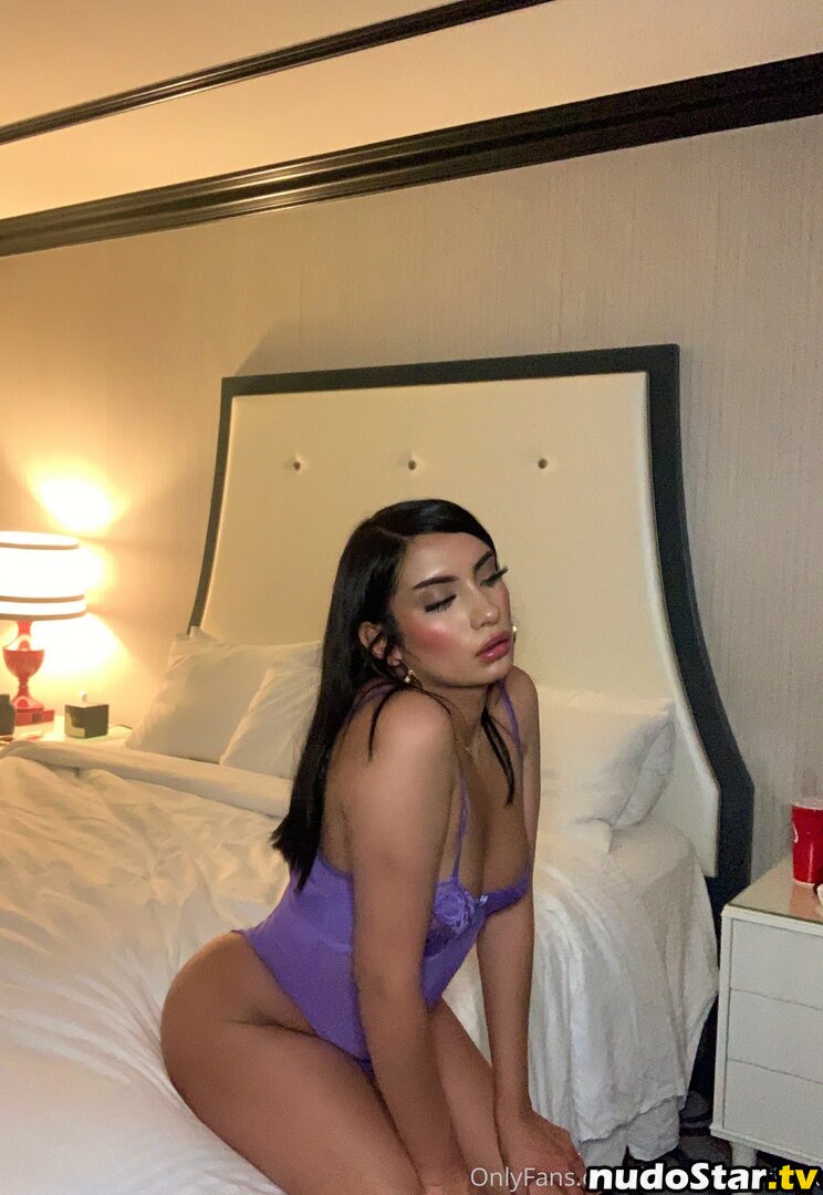 latinavalentina123 / latinavalentinax / tsvalentinaxx Nude OnlyFans Leaked Photo #13