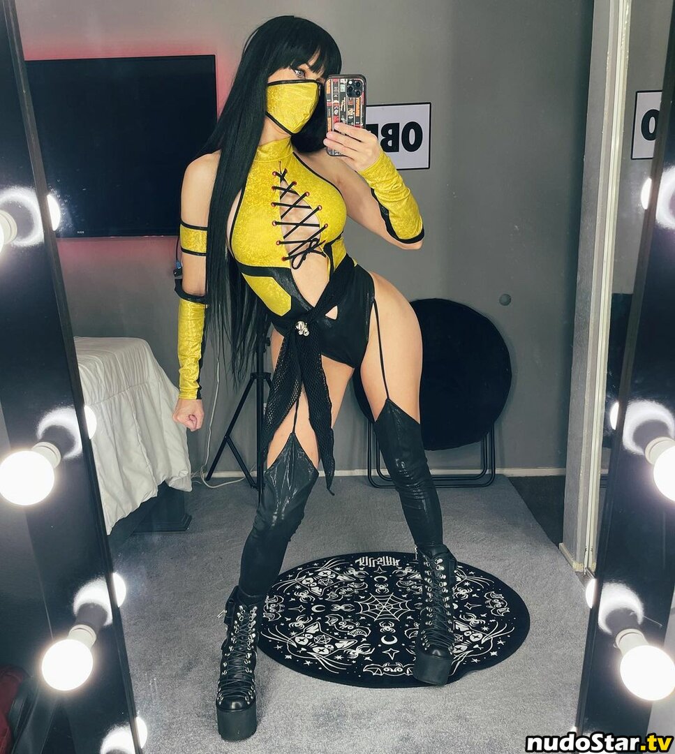 Laura Amuyus / The Horror Doll / laura_reeperbahn / the_horrordoll Nude OnlyFans Leaked Photo #20