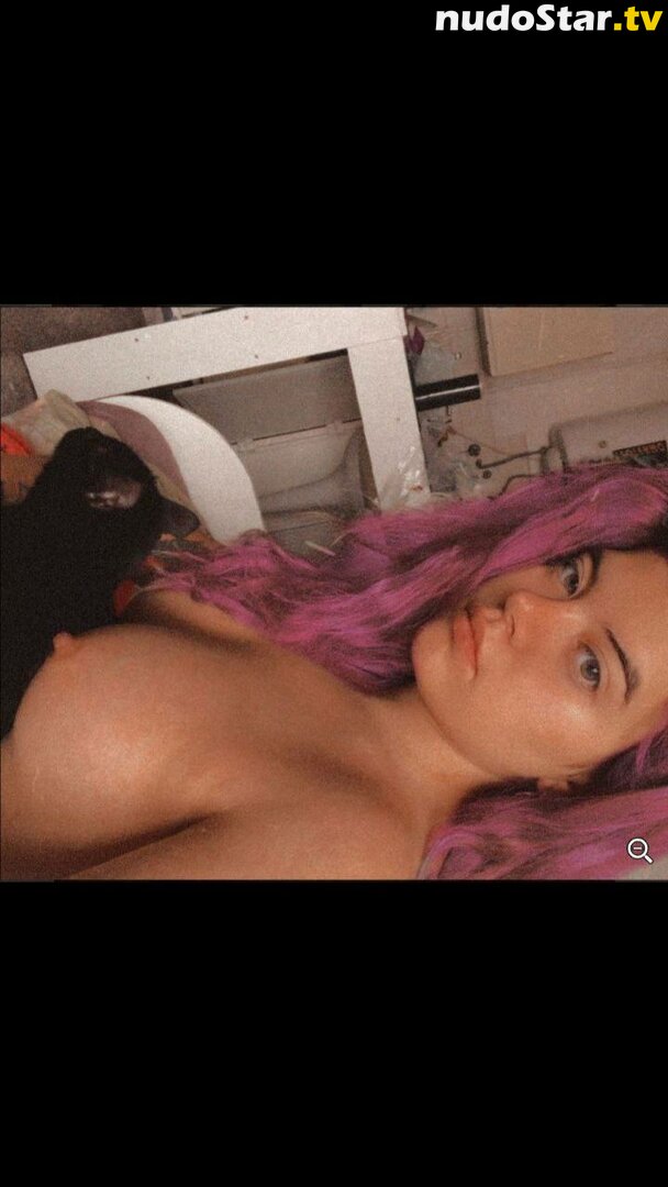 Assay / Laura Cruz / assay._ / writingmyessay1 Nude OnlyFans Leaked Photo #11