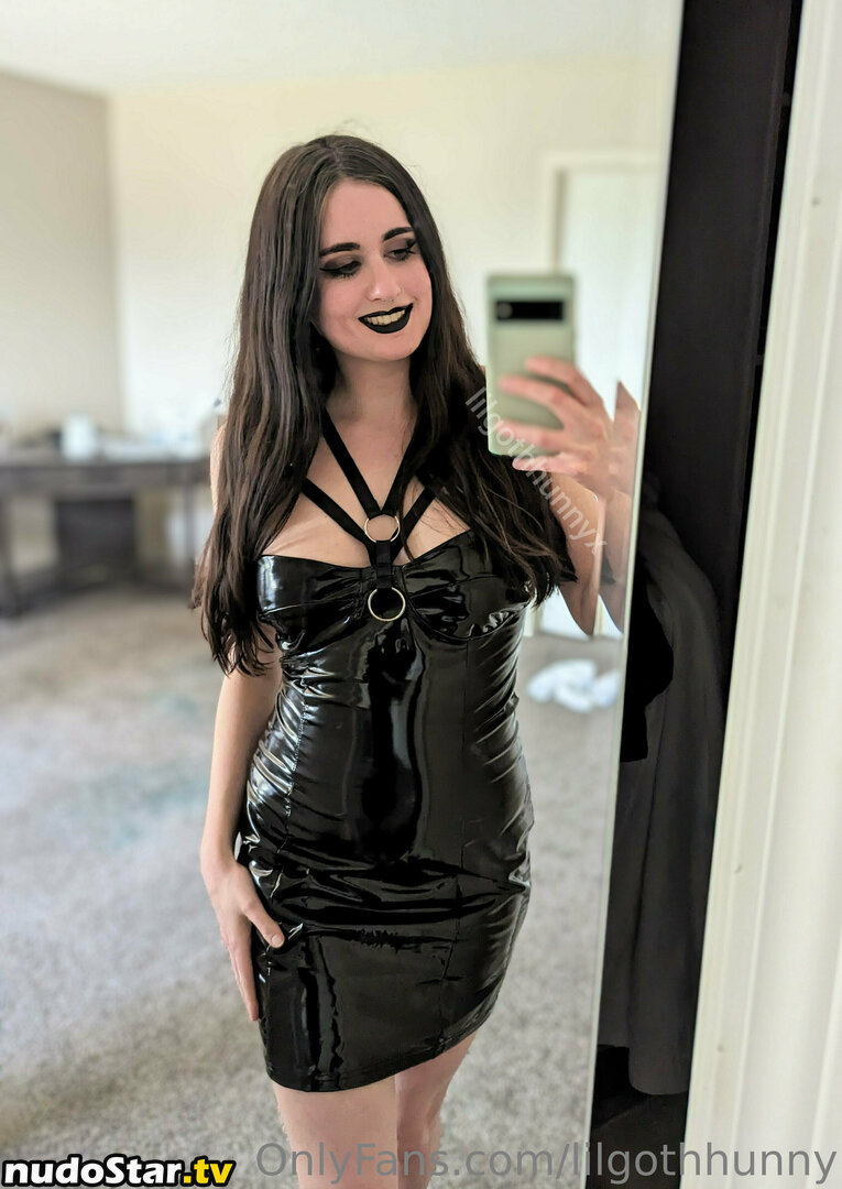 lilgothhunny / lilgothhunnyx Nude OnlyFans Leaked Photo #37