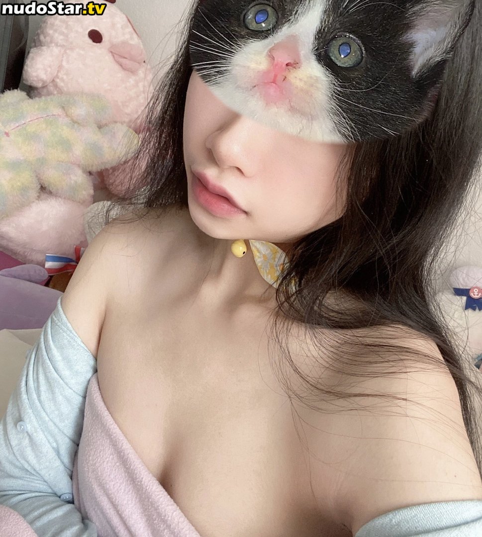 Lilkittenanya / ilovetanea_ Nude OnlyFans Leaked Photo #1