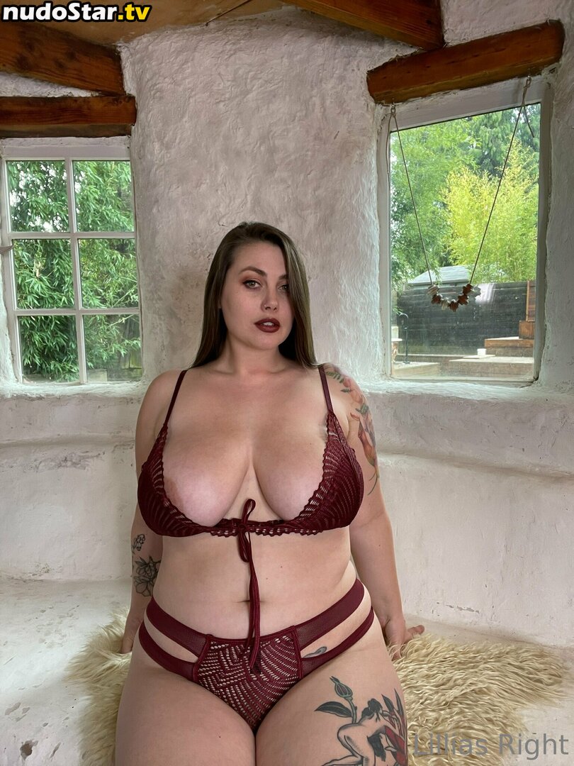 Lillias Right / RightLillias / lillias_right / lilliasright Nude OnlyFans Leaked Photo #196