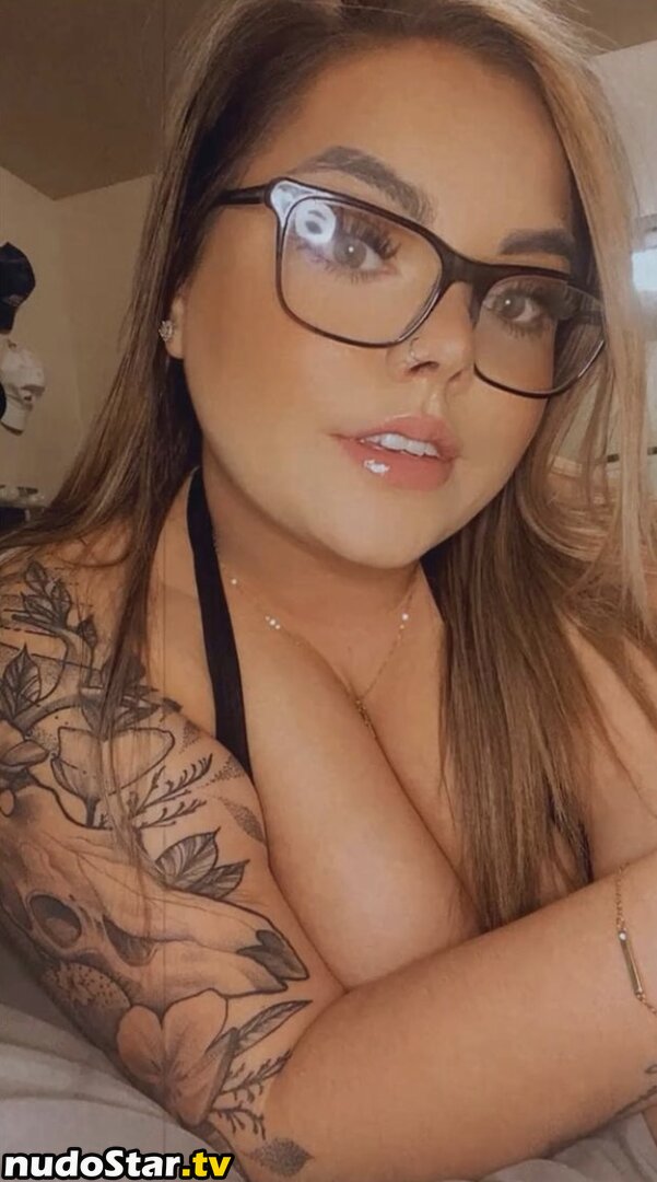 Lilly M / lilly.m.243789736 / lilym1710 Nude OnlyFans Leaked Photo #13