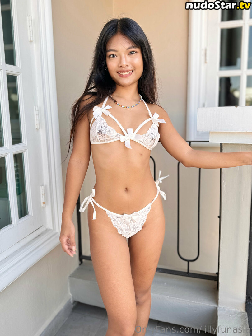 lillyfunasia Nude OnlyFans Leaked Photo #2