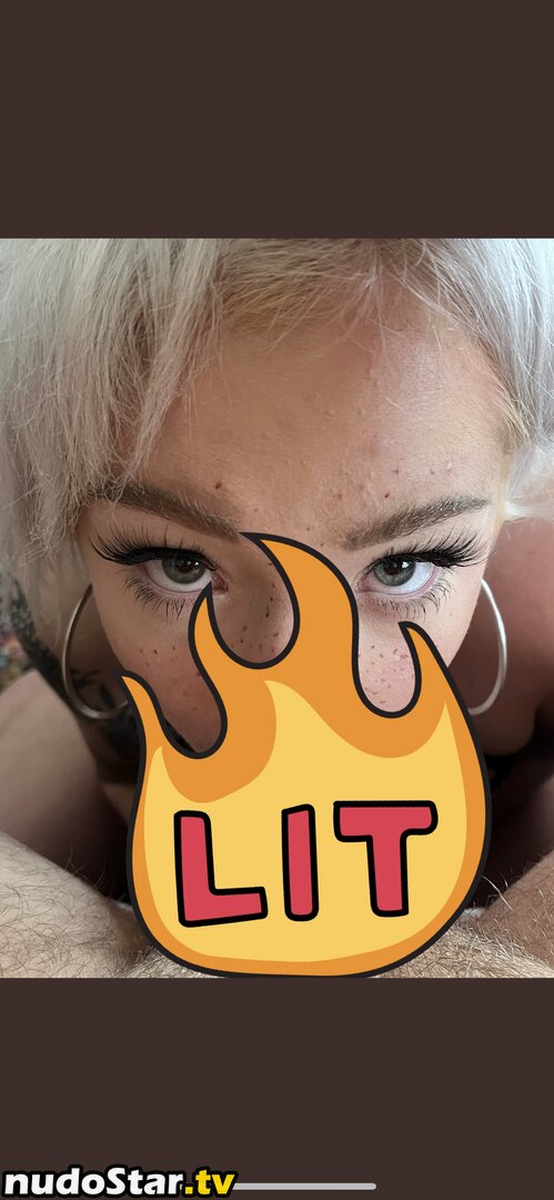 LilSadSpice / karlissa_angelic_ Nude OnlyFans Leaked Photo #2