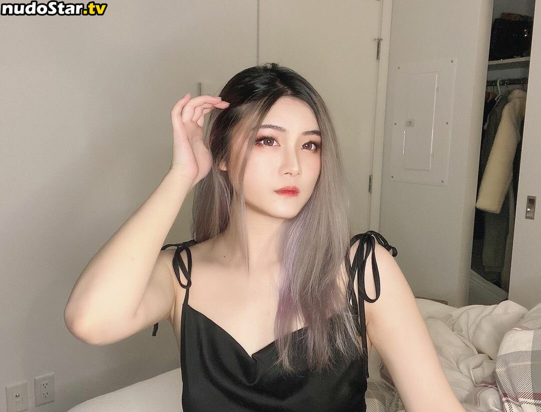 lily275 / lilyy275 Nude OnlyFans Leaked Photo #5