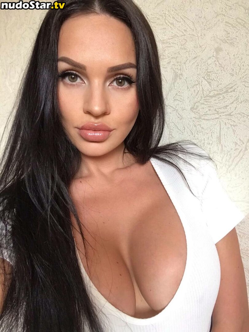 Lilya Volkova / lila.krystall / lila_krystall Nude OnlyFans Leaked Photo #18