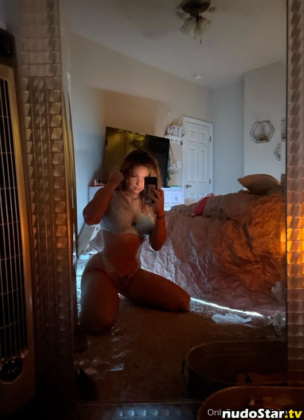 lilyhazex Nude OnlyFans Leaked Photo #3
