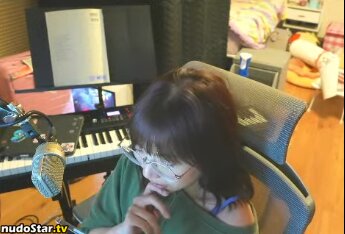 LilyPichu / onlysaber Nude OnlyFans Leaked Photo #375