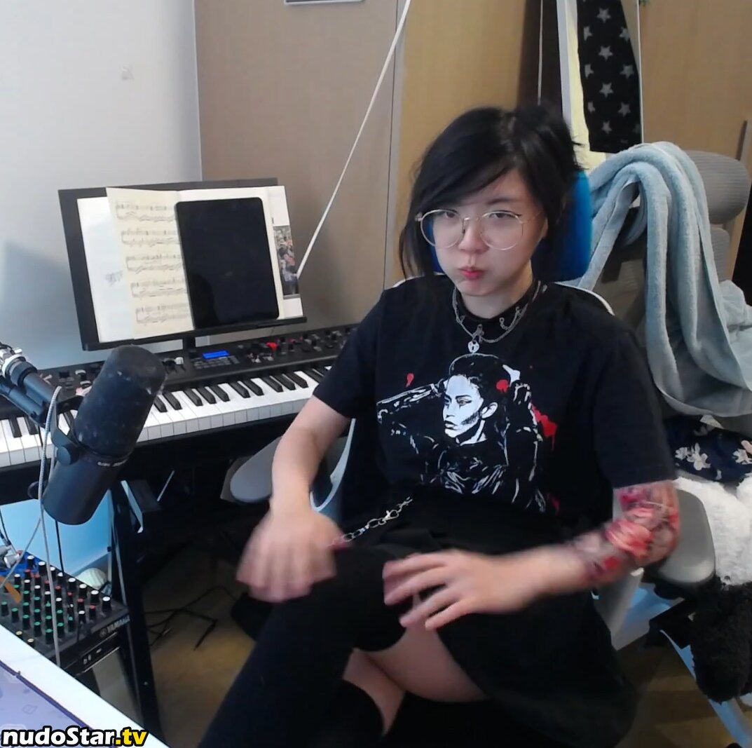 LilyPichu / onlysaber Nude OnlyFans Leaked Photo #540