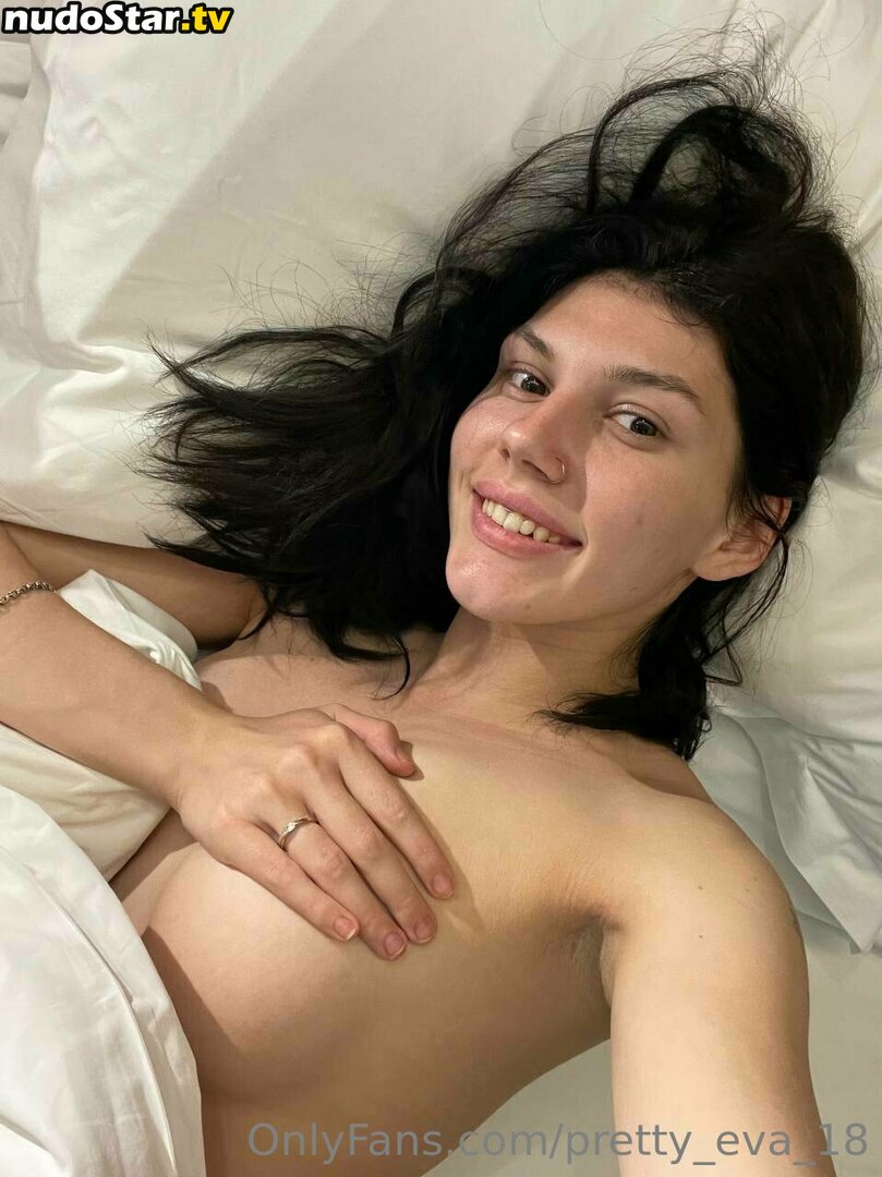 eva_oftv / little_eva_20 Nude OnlyFans Leaked Photo #1