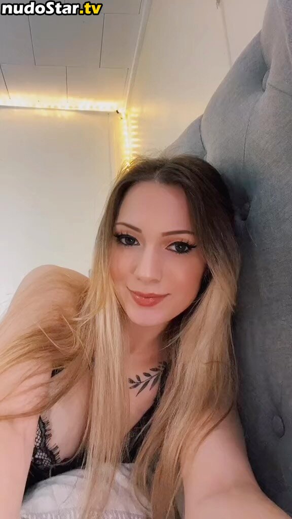 Little Momma / Littleemommaa21 / littlee.mommaa23 / littleemommaa23 Nude OnlyFans Leaked Photo #5