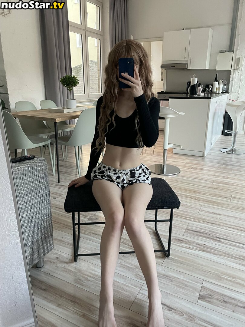 cutelittledaisy / littledaisiess / littledaisy Nude OnlyFans Leaked Photo #171