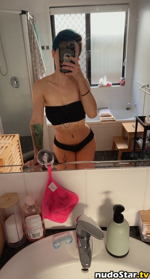 LittleSin16 Nude OnlyFans Leaked Photo #3