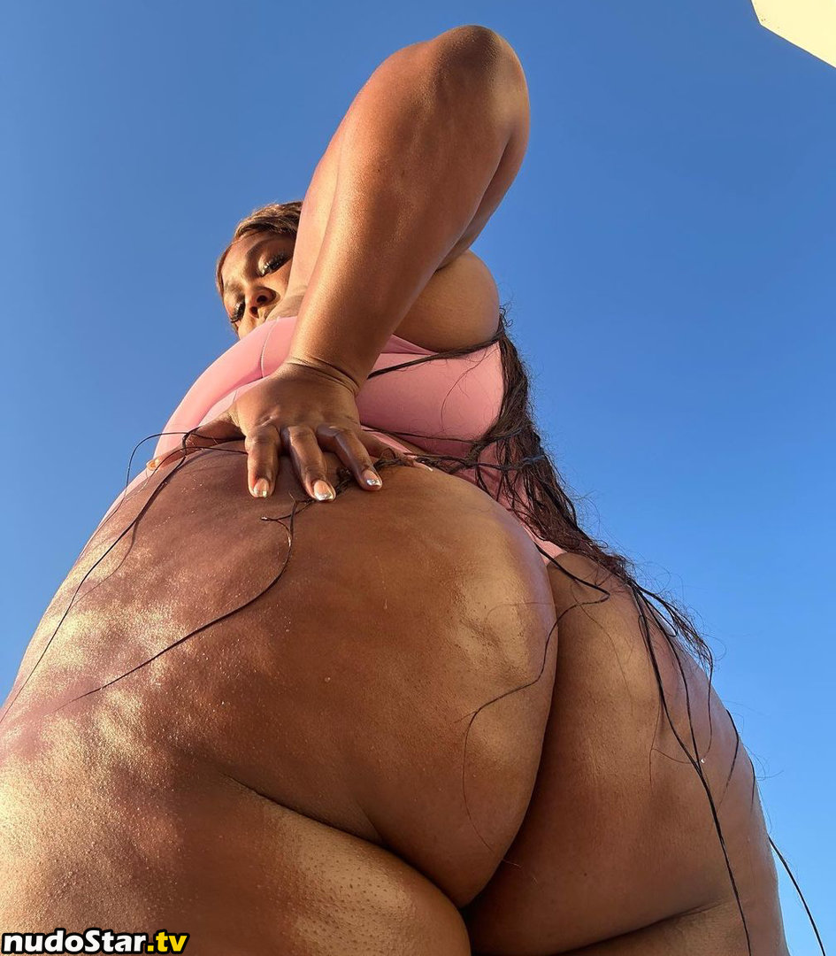 Lizzo / lizzobeeating Nude OnlyFans Leaked Photo #26