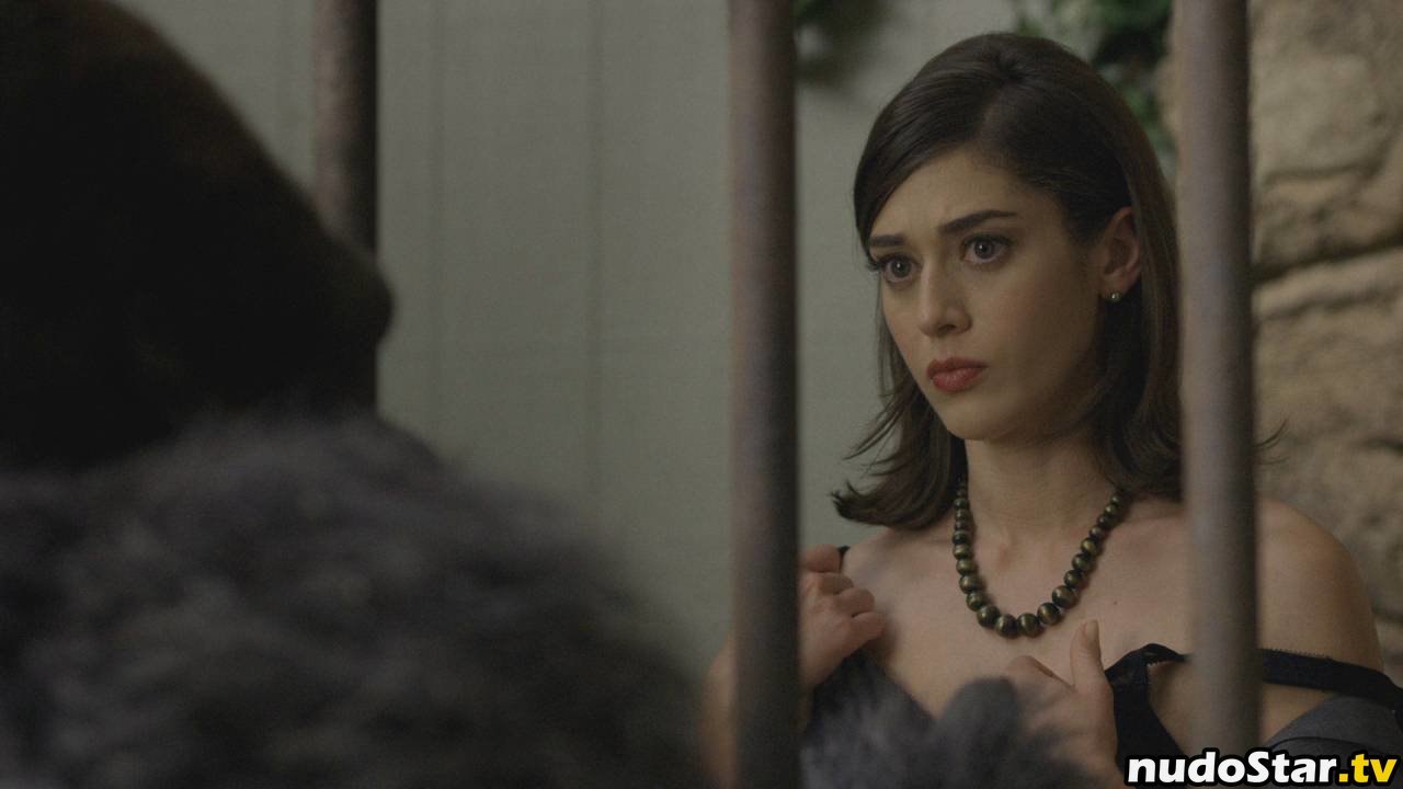 Lizzy Caplan / thelizzycaplan Nude OnlyFans Leaked Photo #6