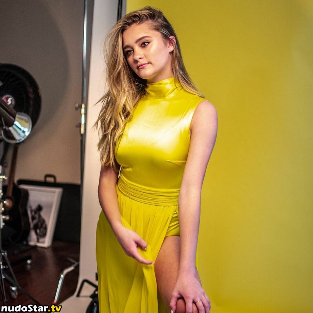 Lizzy Greene / LizzyGreeneOF / izzygreen / lizzy_greene Nude OnlyFans Leaked Photo #64