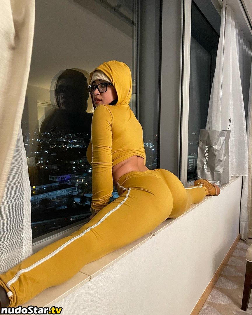 lizzywurst / luvlyzzy Nude OnlyFans Leaked Photo #59