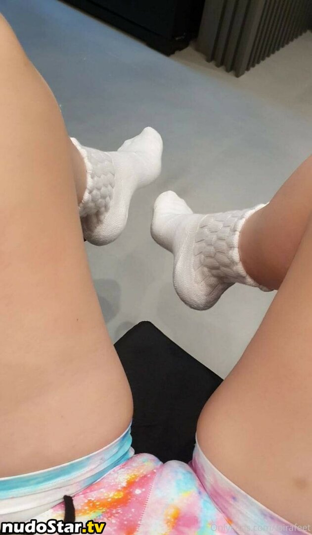Loira Feet / loirafeet / loirafeet__ Nude OnlyFans Leaked Photo #37