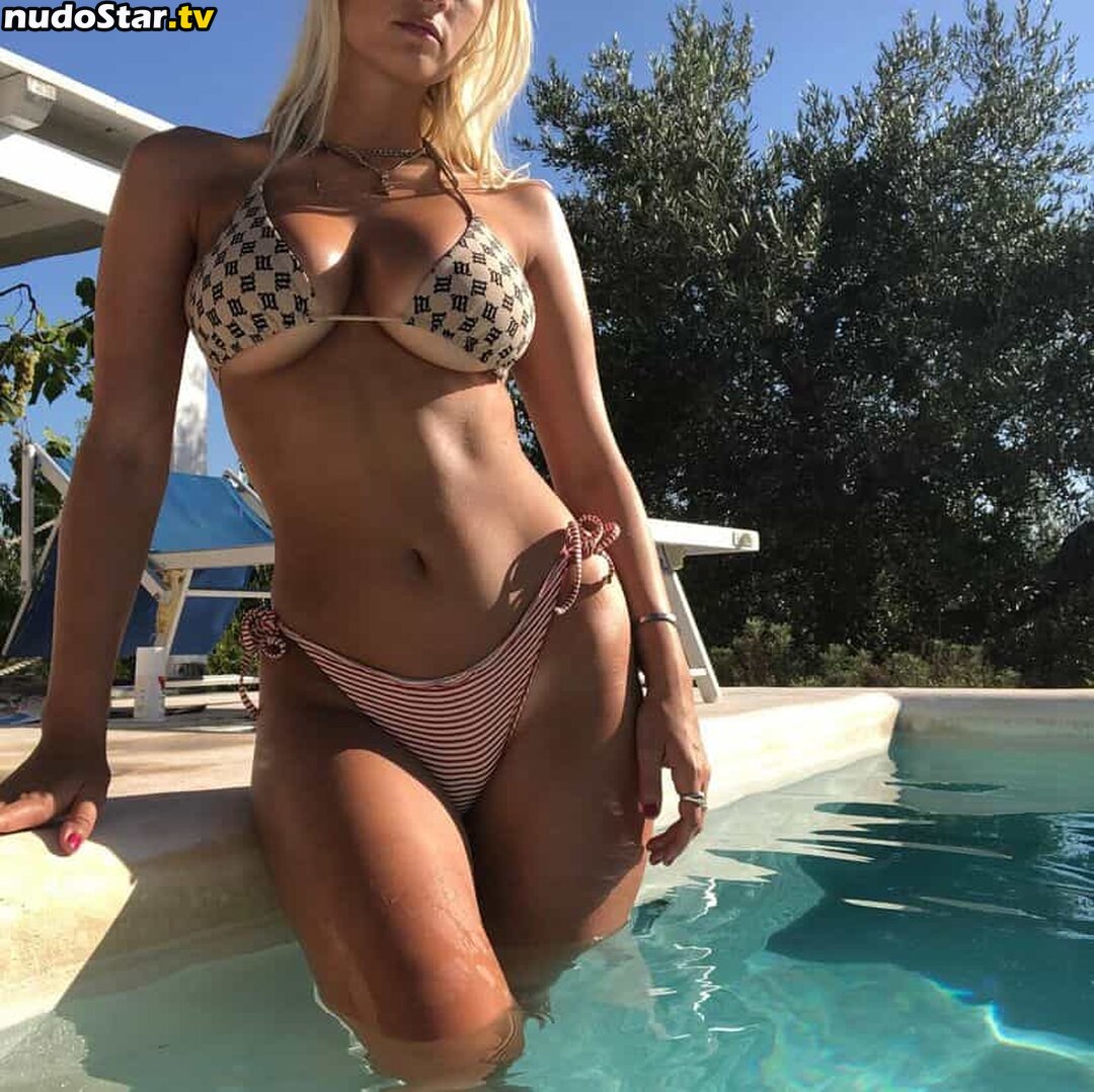 Lois Saunders / lois_saunders Nude OnlyFans Leaked Photo #8