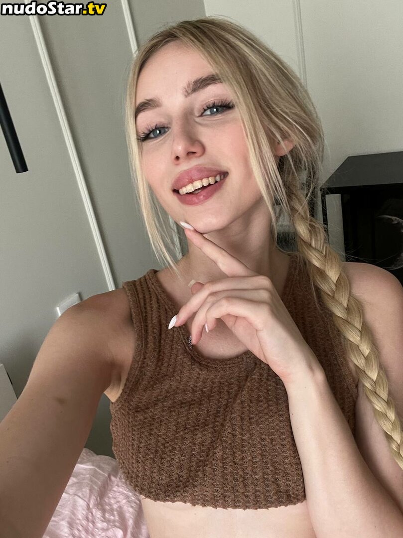 christalluv09 / lolly_christal_free Nude OnlyFans Leaked Photo #34