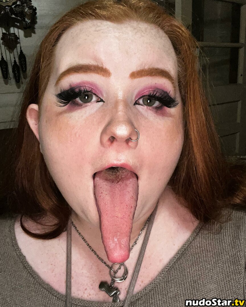 Long Tongue Fetish / _longtonguelewis / diqueentongue / longtonguelewis Nude OnlyFans Leaked Photo #222