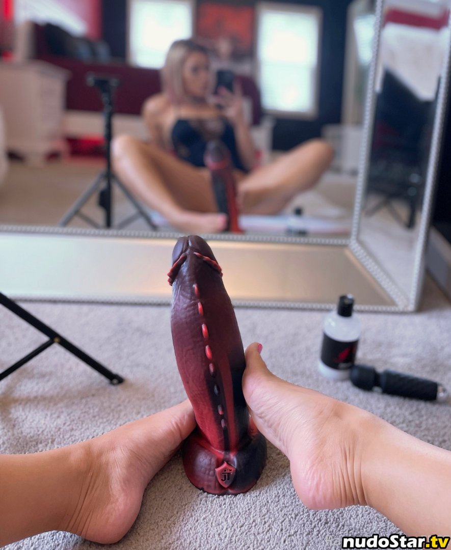 louloubellexxo Nude OnlyFans Leaked Photo #7